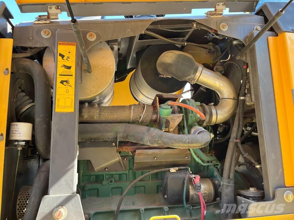 Volvo G 940 モーターグレーダー