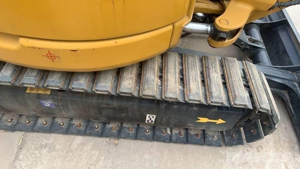 CAT 303 大型油圧ショベル12t以上（パワーショベル・ユンボ）