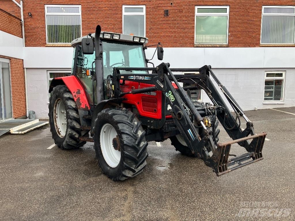 Massey Ferguson 6255 トラクター