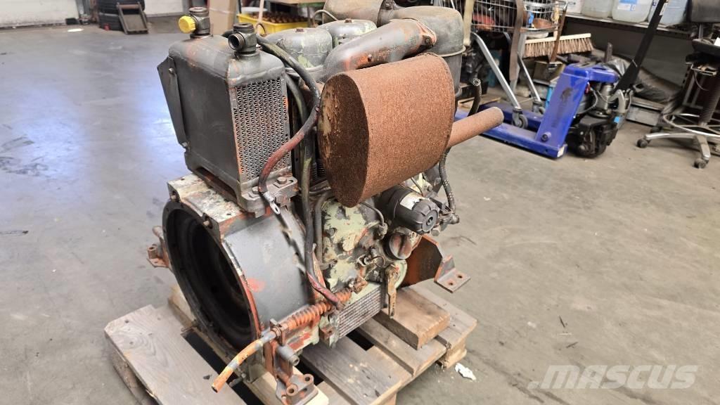 Deutz F2L912 エンジン