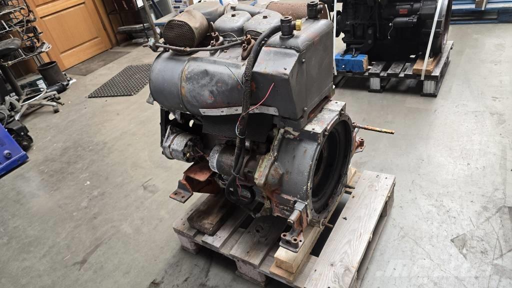Deutz F2L912 エンジン