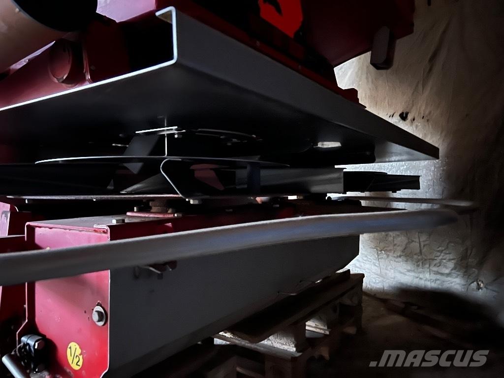 Bredal F 2 肥料散布機