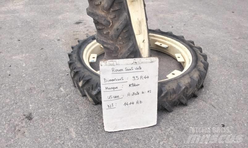 Kleber 9.5R44 タイヤ、ホイル、リム