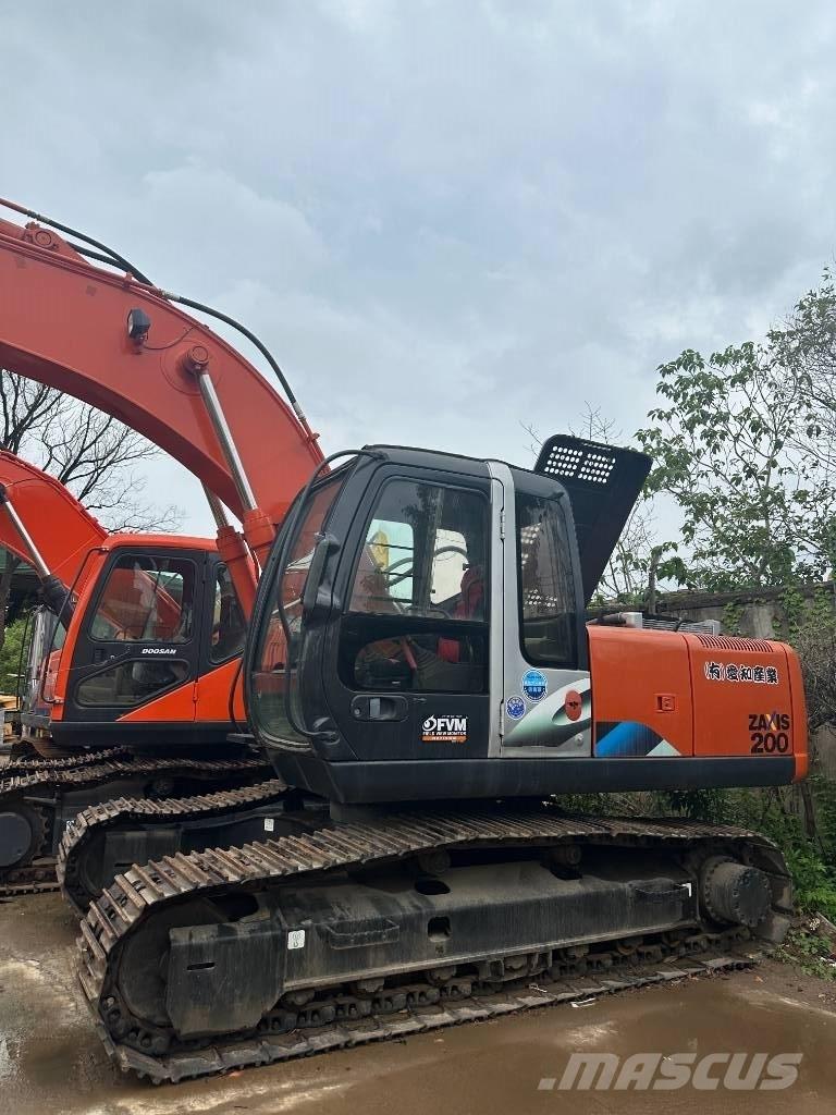 Hitachi ZX 200 大型油圧ショベル12t以上（パワーショベル・ユンボ）