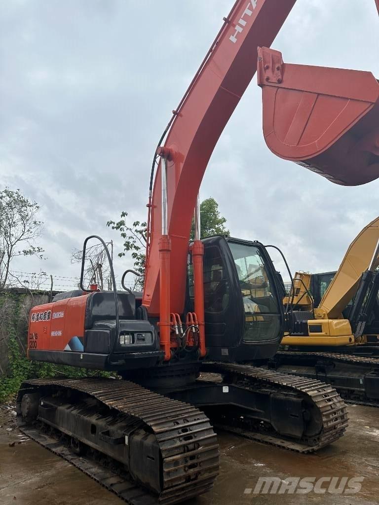 Hitachi ZX 200 大型油圧ショベル12t以上（パワーショベル・ユンボ）