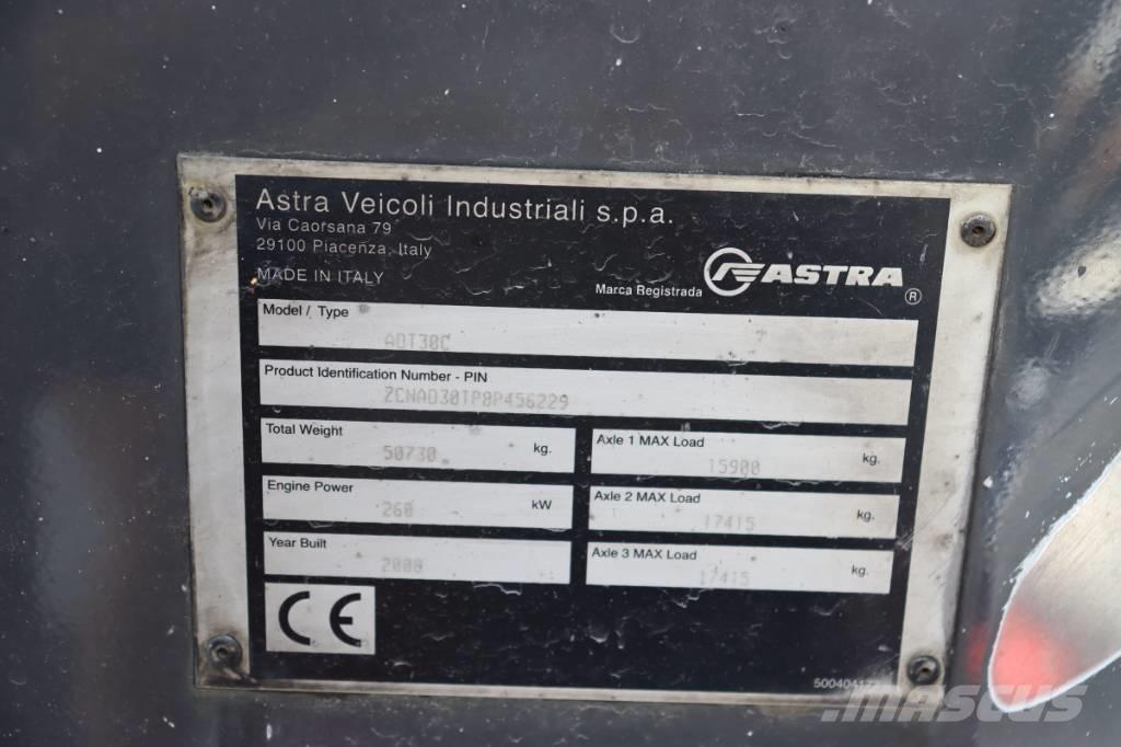 Astra ADT30C アーティキュレート式ダンプトラック