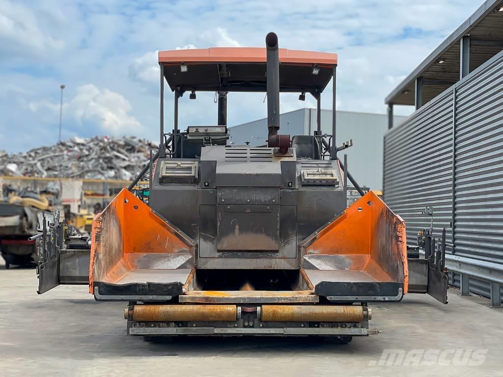 Volvo P7820C アスファルトフィニッシャ