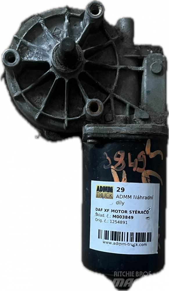 DAF XF MOTOR STĚRAČŮ エンジン