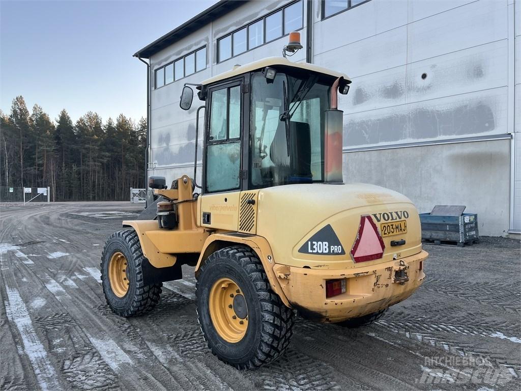 Volvo L 30 B ホイールローダー・タイヤショベル