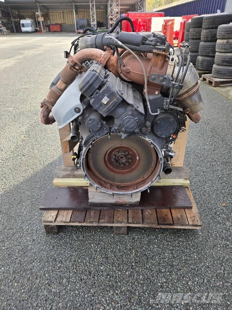 Scania 660 V8 エンジン