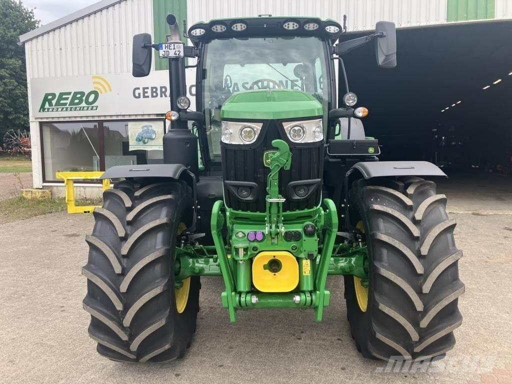 John Deere 6R215 トラクター