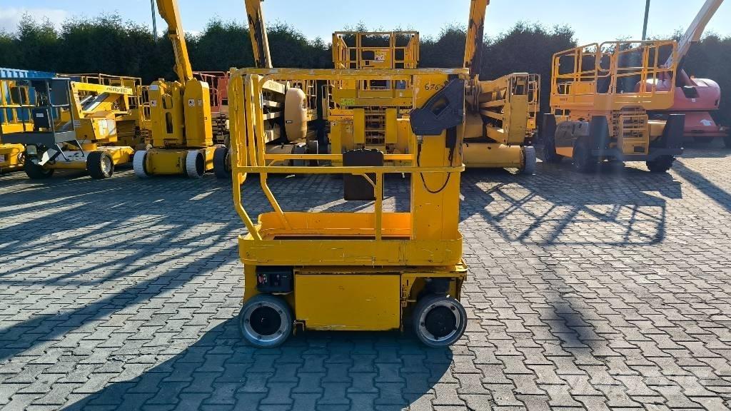 JLG 1230 ES 垂直昇降型リフト