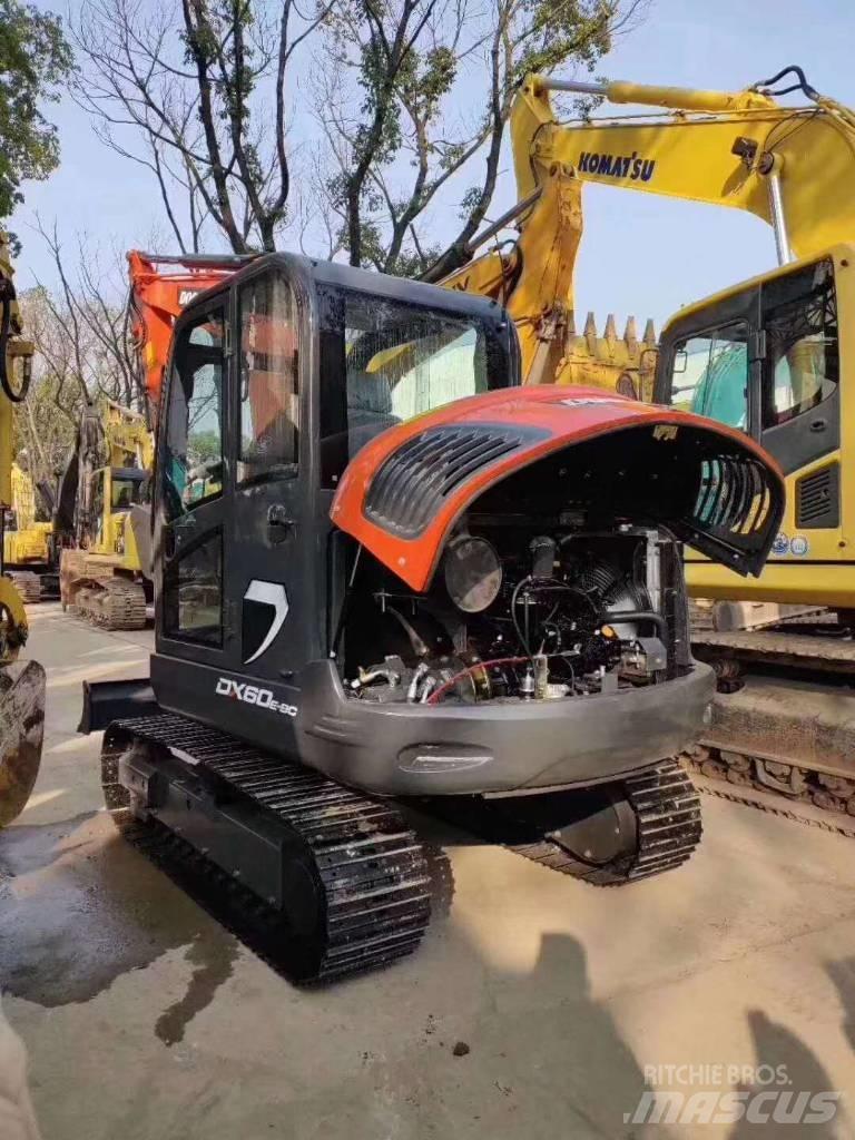 Doosan DX 60-9C 大型油圧ショベル12t以上（パワーショベル・ユンボ）