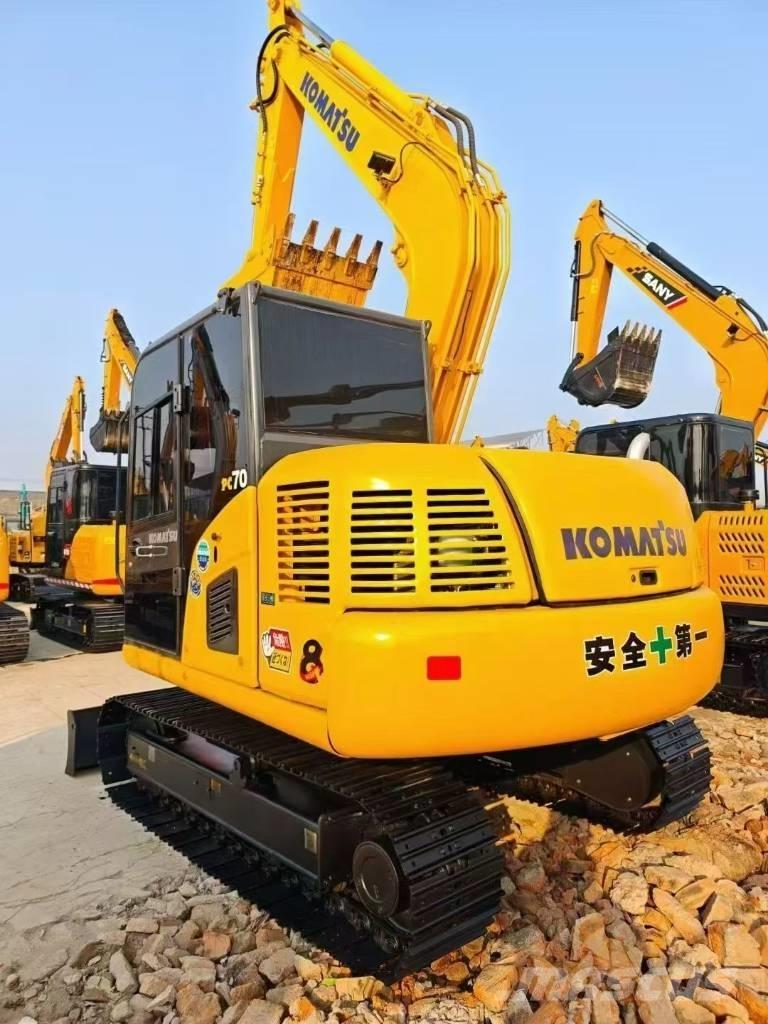 Komatsu 70-8 大型油圧ショベル12t以上（パワーショベル・ユンボ）