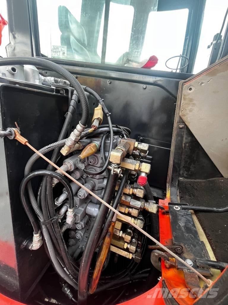 Kubota KX 161 ミニ油圧ショベル 7t以下（ミニユンボ・ミニディガー）