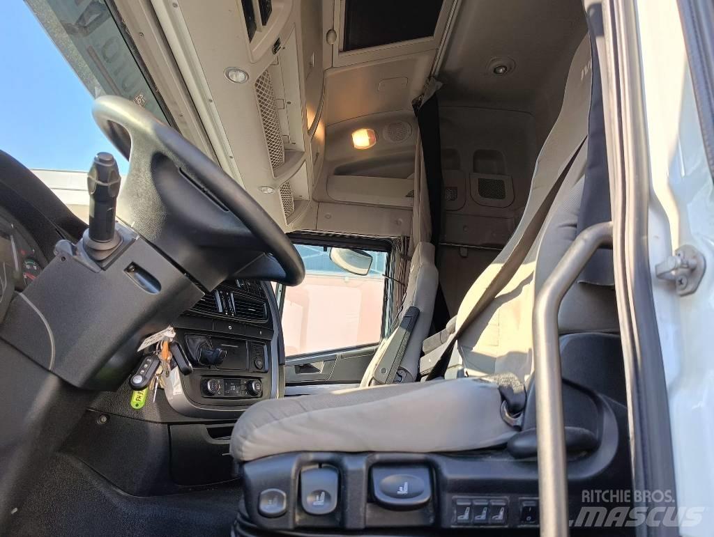 Iveco STRALIS 510 XP 中古トラクターヘッド | トレーラーヘッド