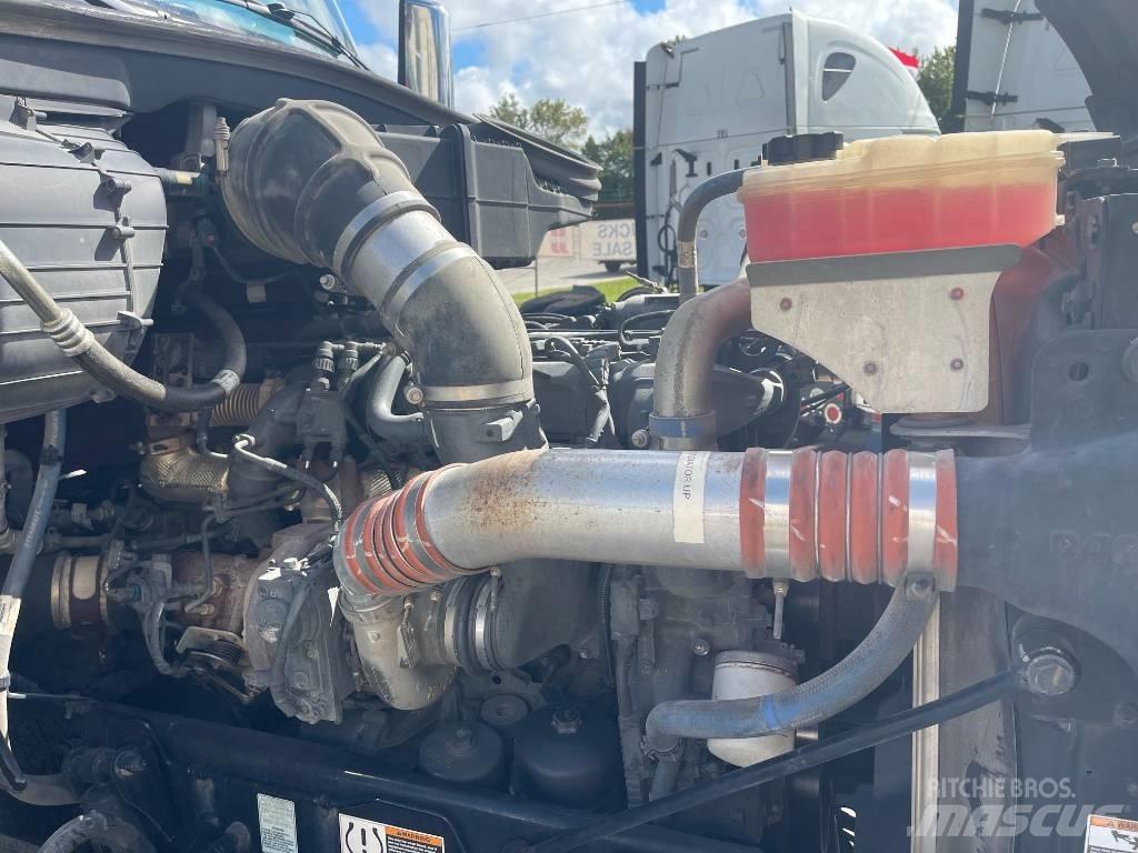 Peterbilt 567 中古トラクターヘッド | トレーラーヘッド