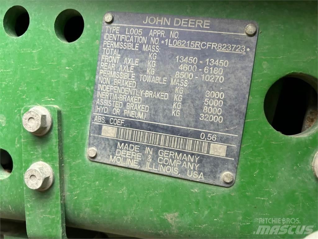 John Deere 6215R トラクター