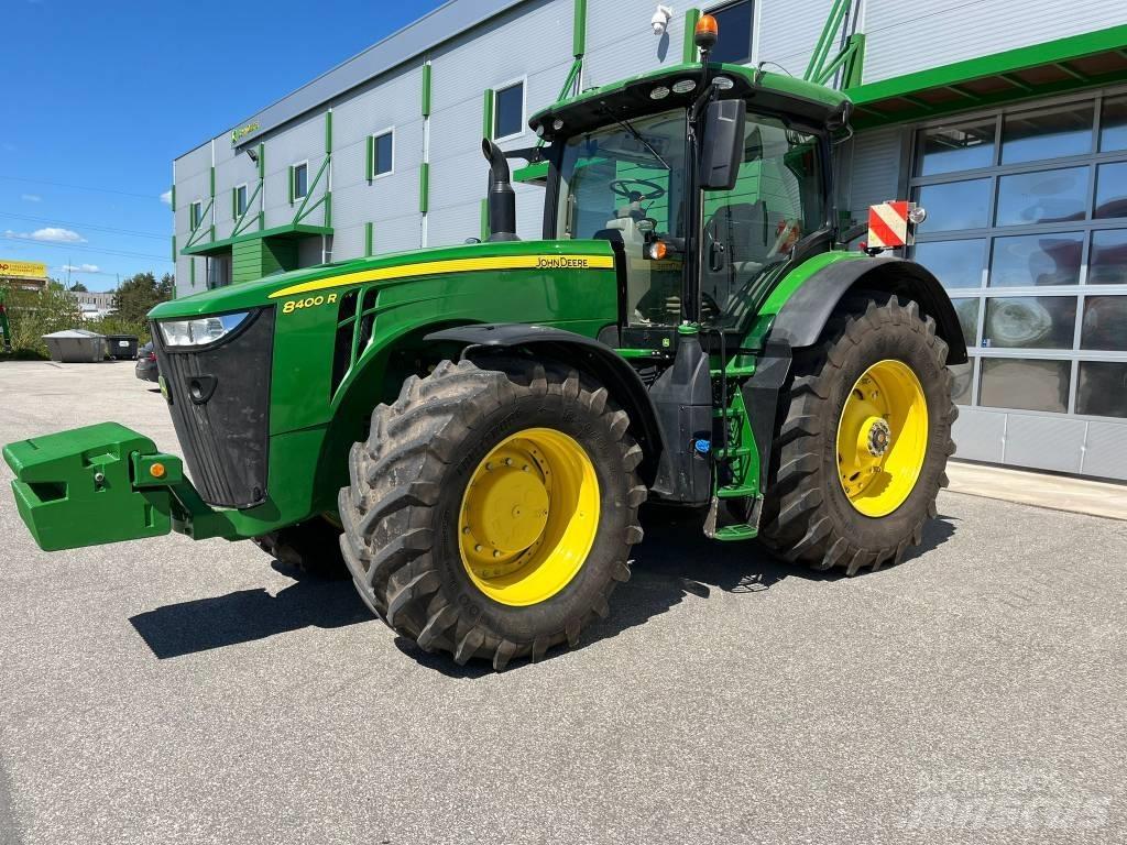 John Deere 8400R トラクター