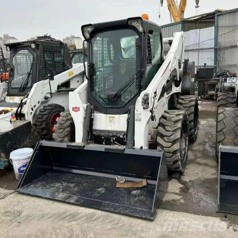 Bobcat S 750 スキッドステアローダー