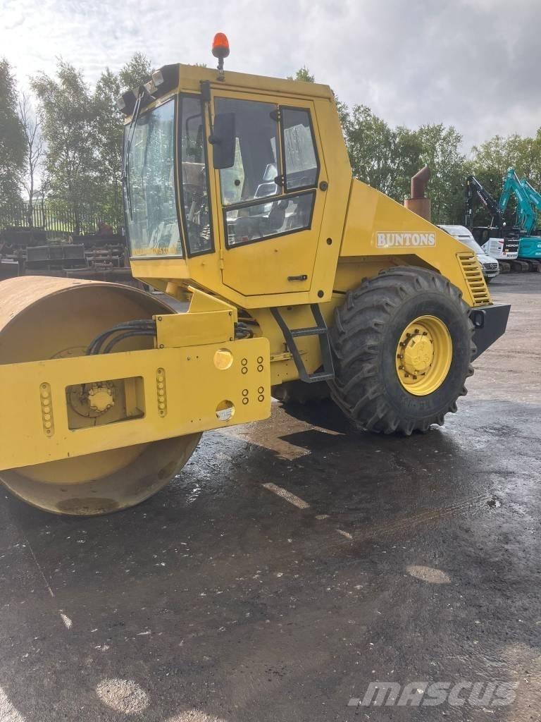Bomag BW 213 振動ローラ