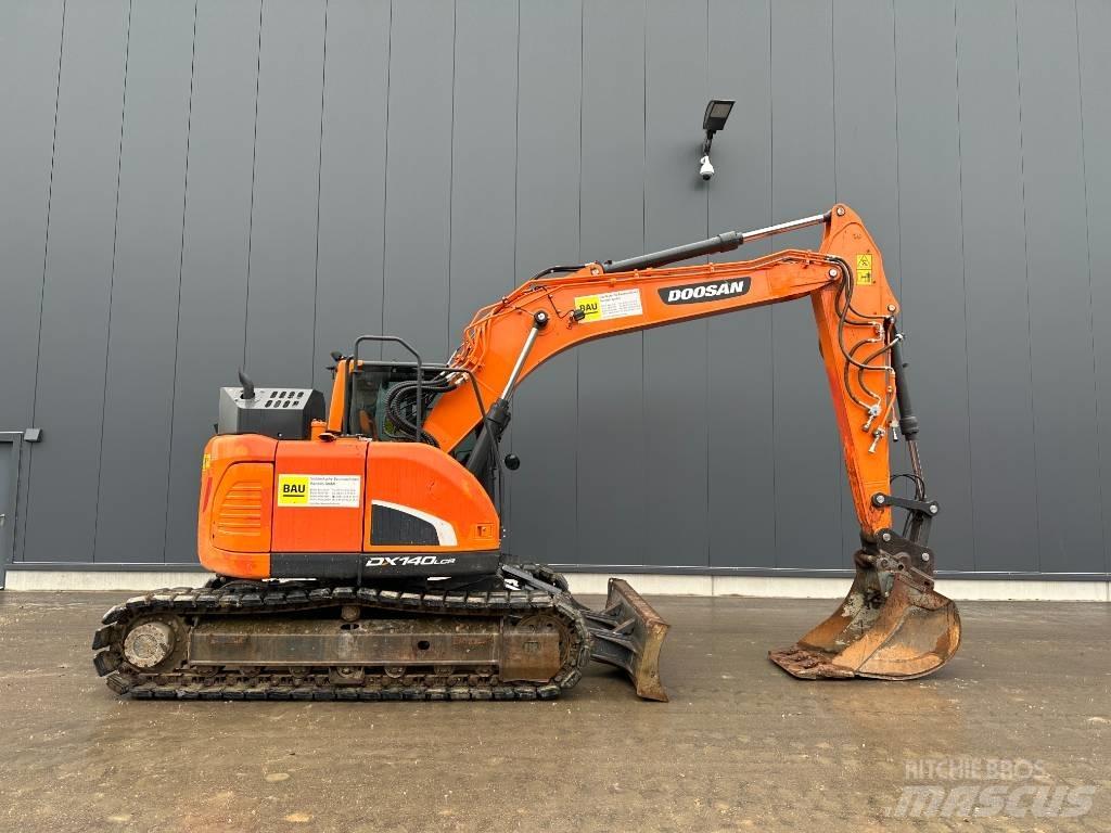 Doosan DX 140 LCR-5 大型油圧ショベル12t以上（パワーショベル・ユンボ）