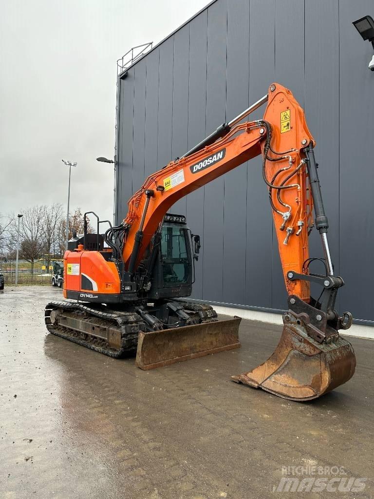 Doosan DX 140 LCR-5 大型油圧ショベル12t以上（パワーショベル・ユンボ）