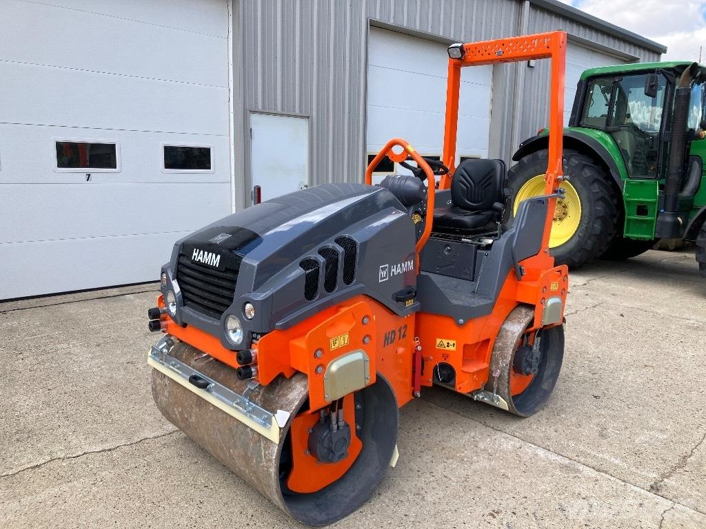 Hamm HD 12 VV タンデムローラ