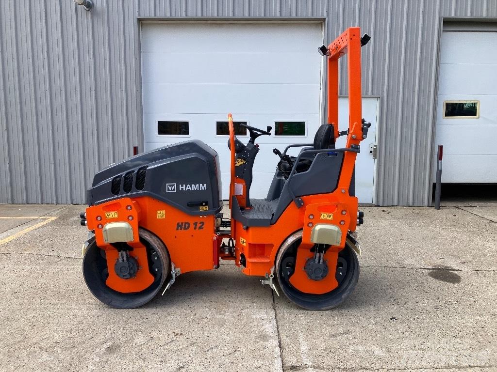 Hamm HD 12 VV タンデムローラ