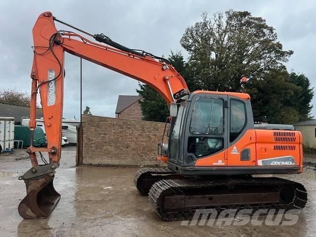 Doosan DX 140 LC-3 大型油圧ショベル12t以上（パワーショベル・ユンボ）