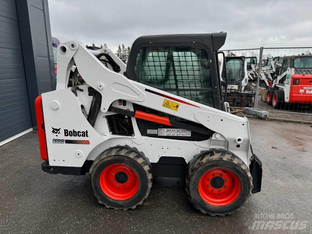 Bobcat S 530 スキッドステアローダー