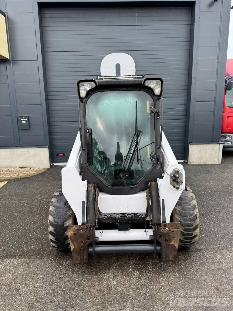Bobcat S 530 スキッドステアローダー