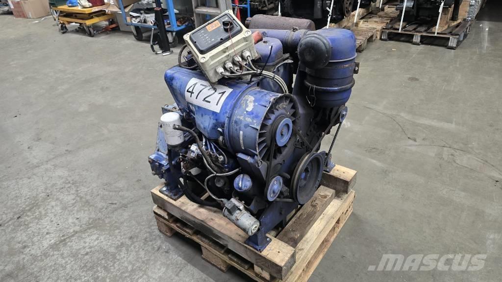 Deutz F3L912 エンジン