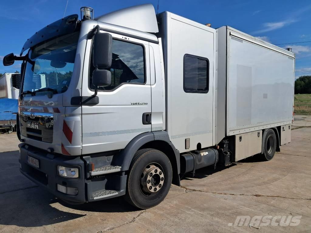 MAN TGM 15.290 コンバイン／バキュームトラック
