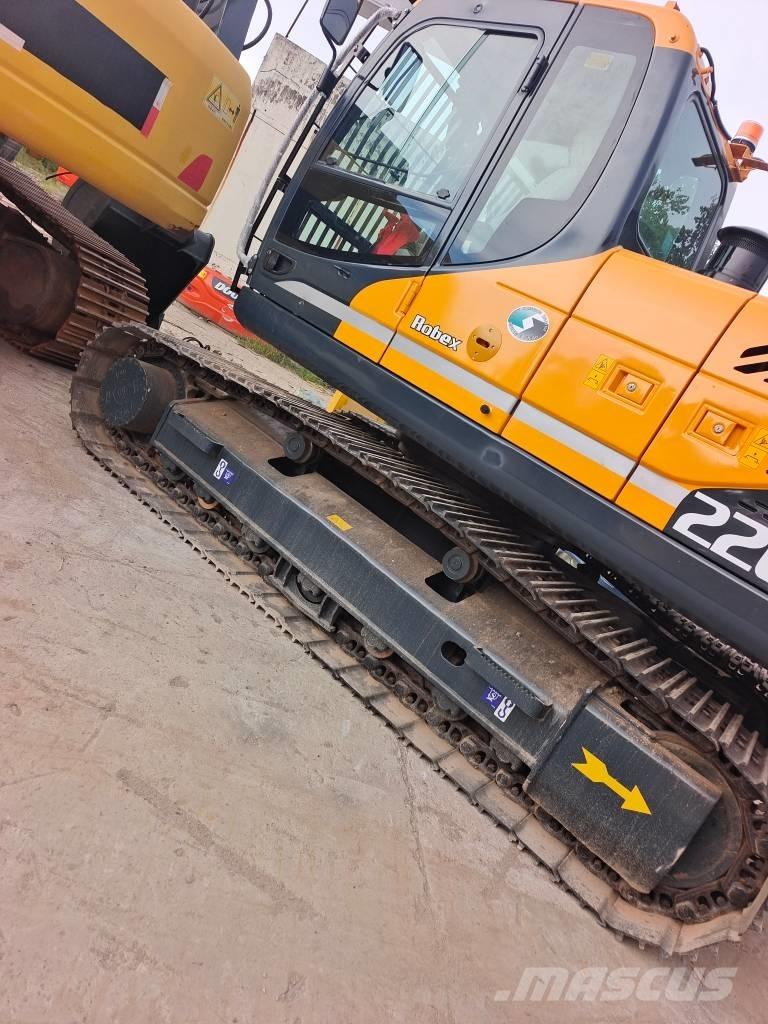 Hyundai 220 LC -9S 大型油圧ショベル12t以上（パワーショベル・ユンボ）