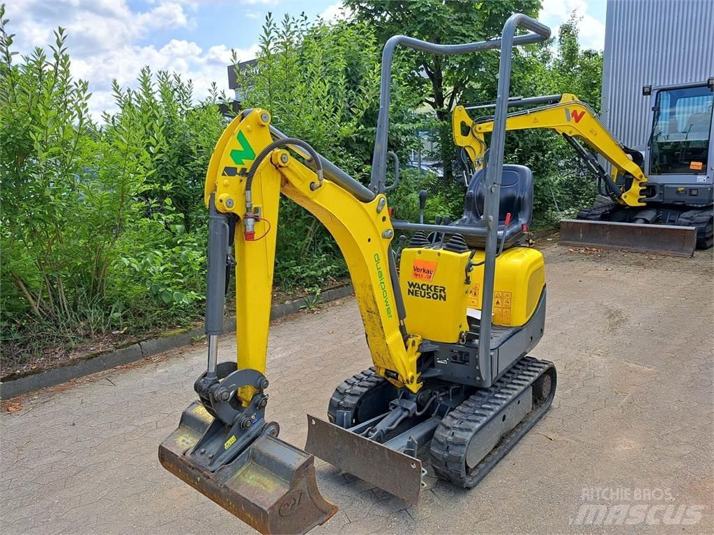 Wacker Neuson 803 大型油圧ショベル12t以上（パワーショベル・ユンボ）