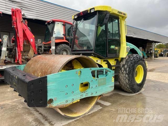 Ammann ASC 150 D 振動ローラ