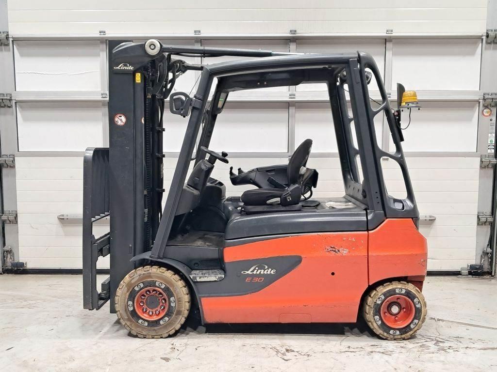 Linde E30L-01 バッテリーフォークリフト