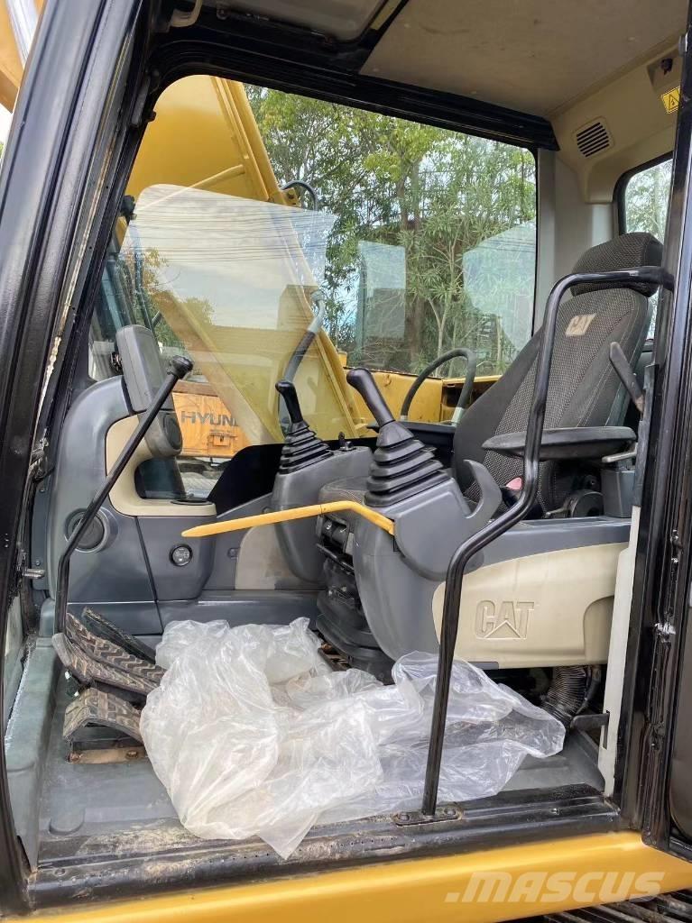 CAT 313 D 大型油圧ショベル12t以上（パワーショベル・ユンボ）