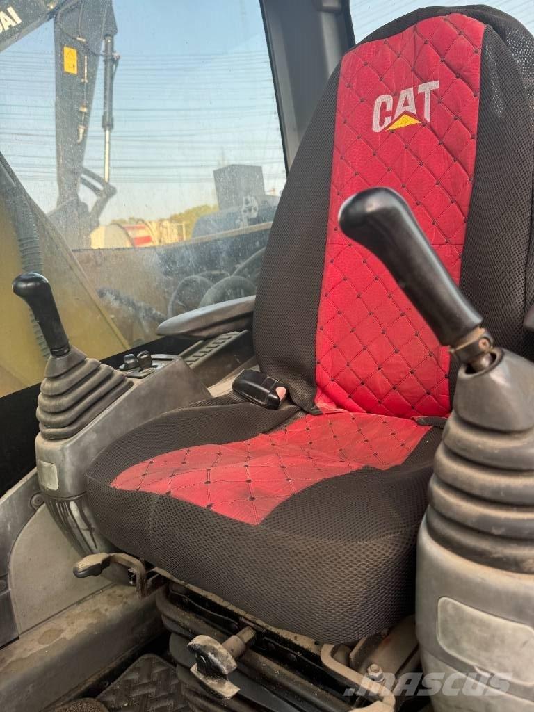 CAT 313 D 大型油圧ショベル12t以上（パワーショベル・ユンボ）