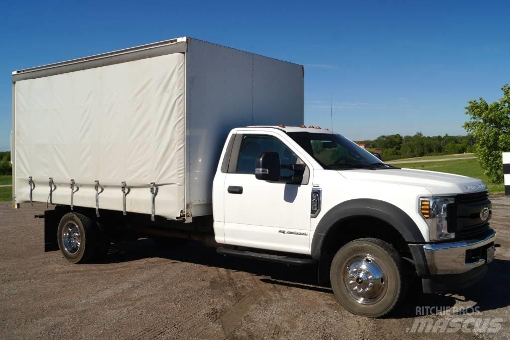 Ford F 450 XL SD カーテンサイダートラック