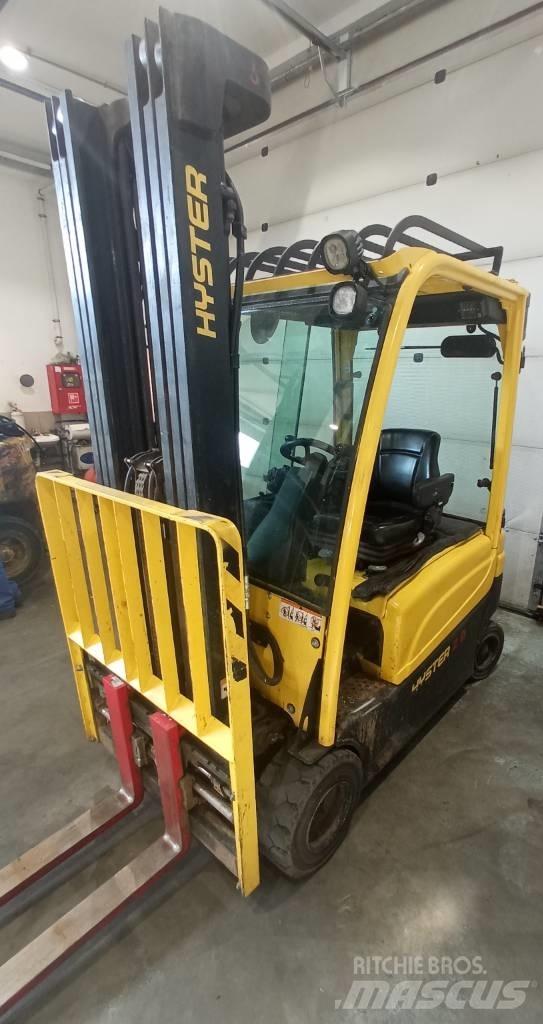 Hyster J 2.0 XN LWB バッテリーフォークリフト