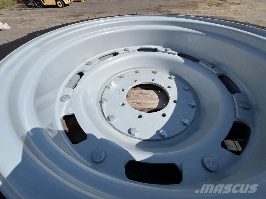 Mitas AC 90 タイヤ、ホイル、リム