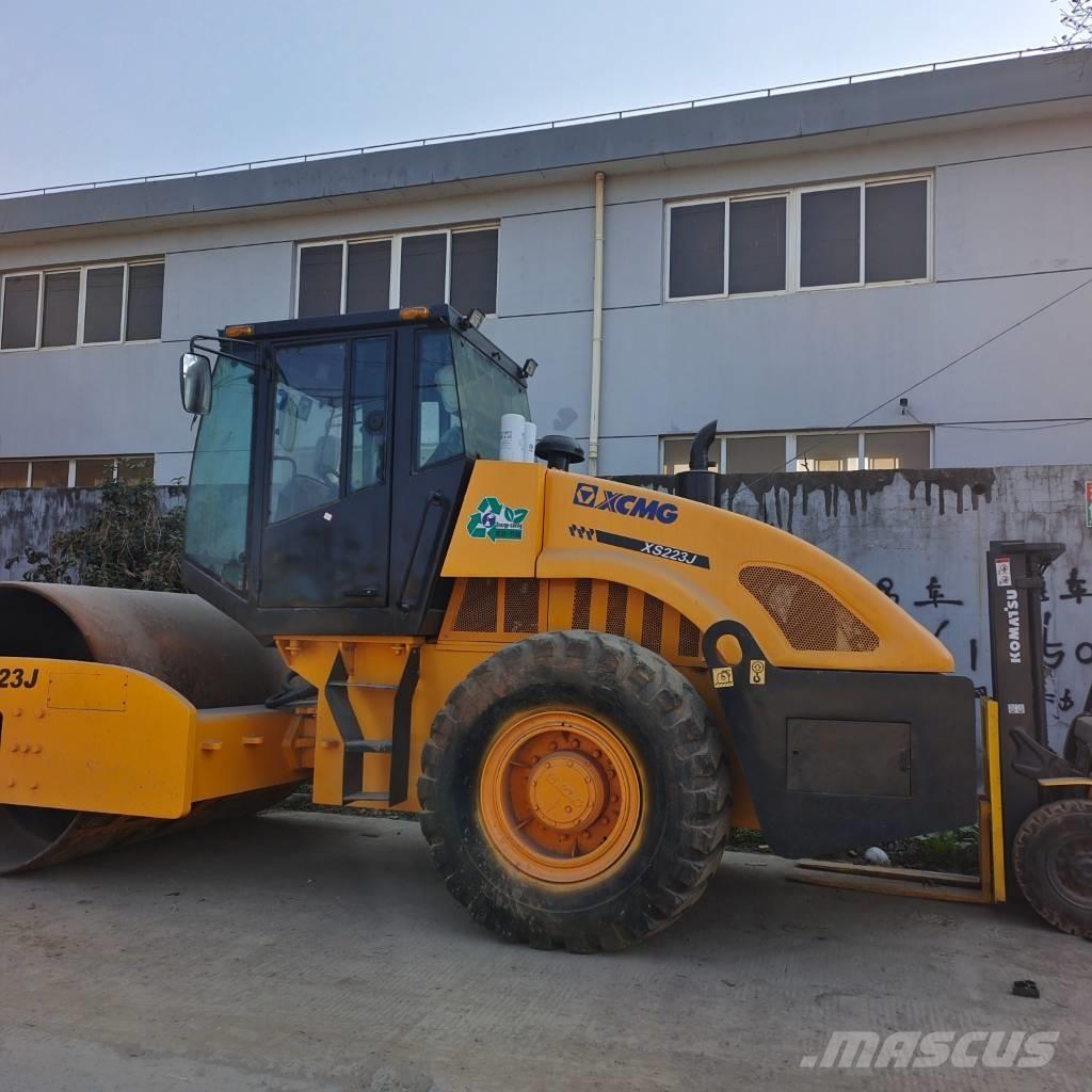 XCMG XS 223 J 振動ローラ