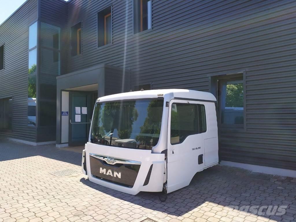 MAN TGS EURO 6 キャビン及び内装