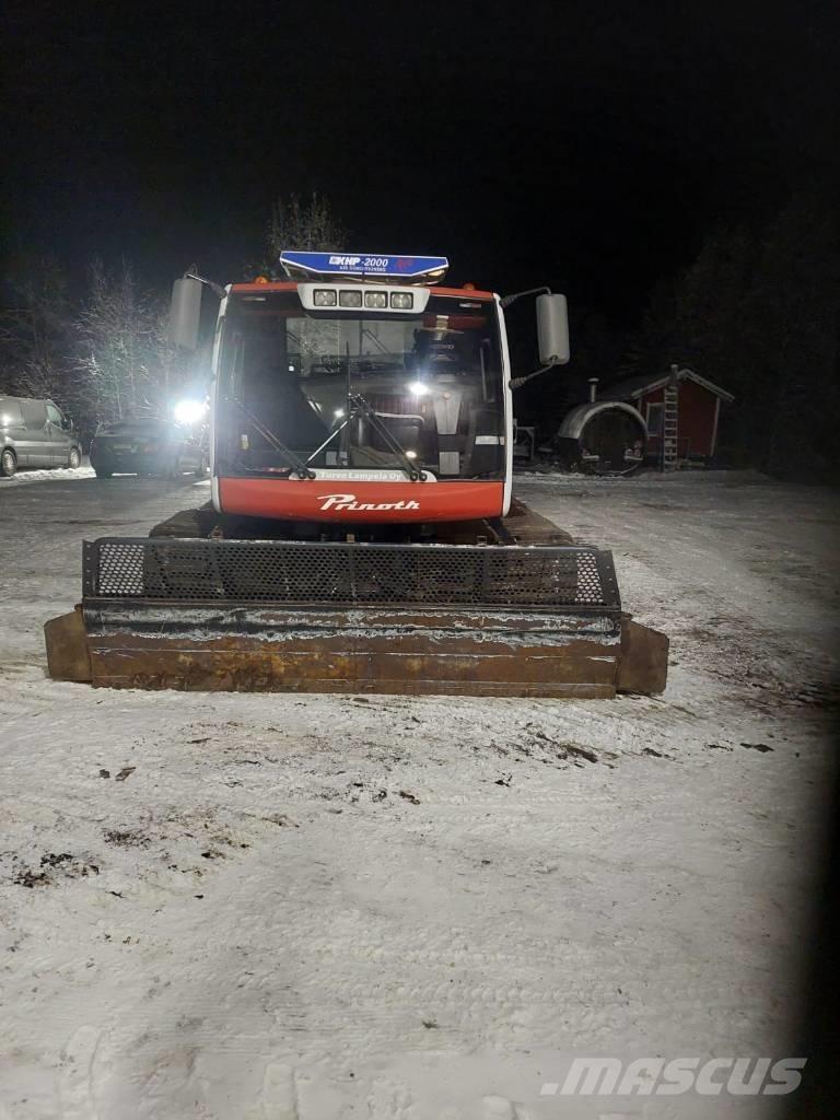 Prinoth Everest スノーグルーマー