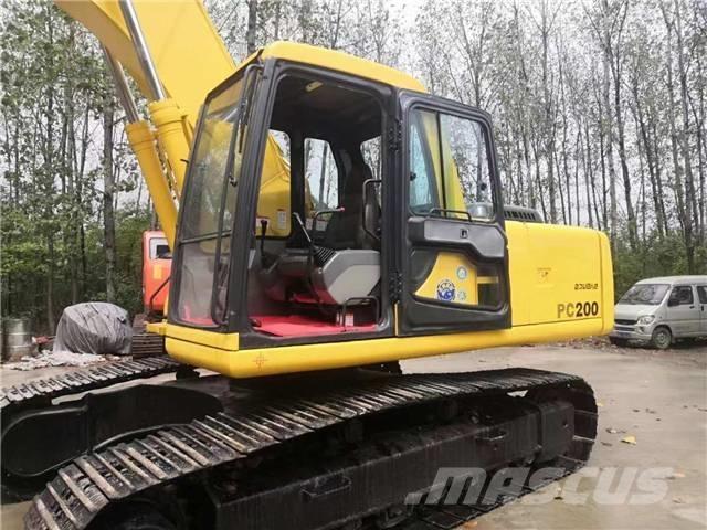 Komatsu pc200-6 大型油圧ショベル12t以上（パワーショベル・ユンボ）