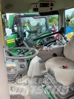 John Deere 6250R トラクター
