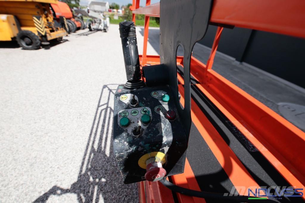 Haulotte COMPACT8 シザースリフト