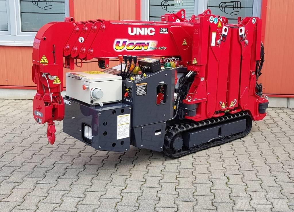 Unic URW-295 クローラクレーン